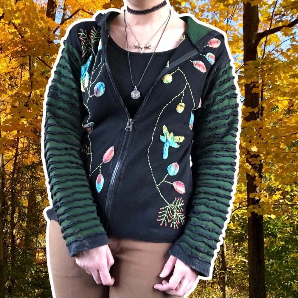 True Vintage y2k Rising International Cottagecore Full-Zip Hobbit Hoodie, Size M - Picture 1 of 5
